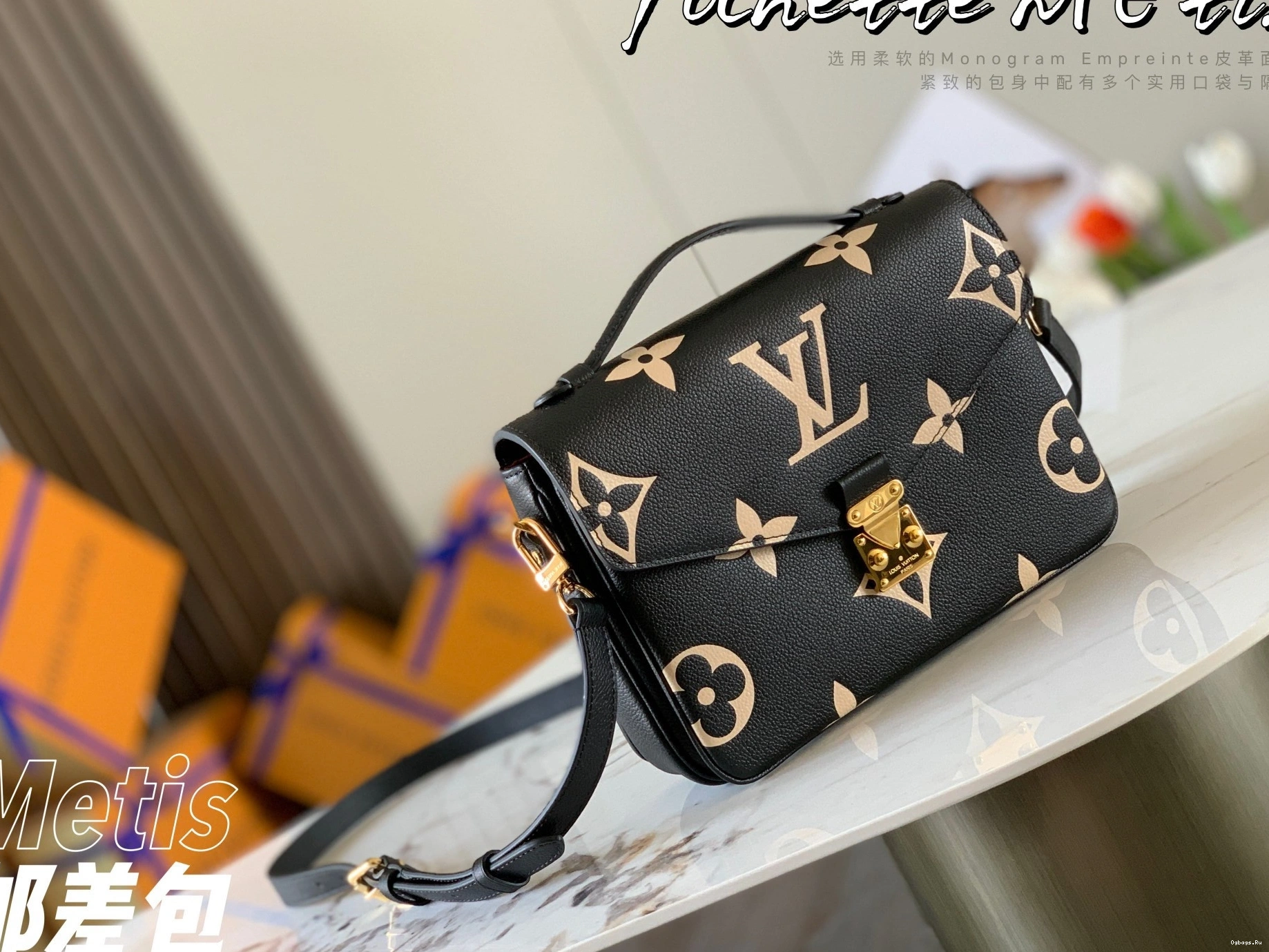VUITTON MÉTIS POCHETTE LOUIS 1218